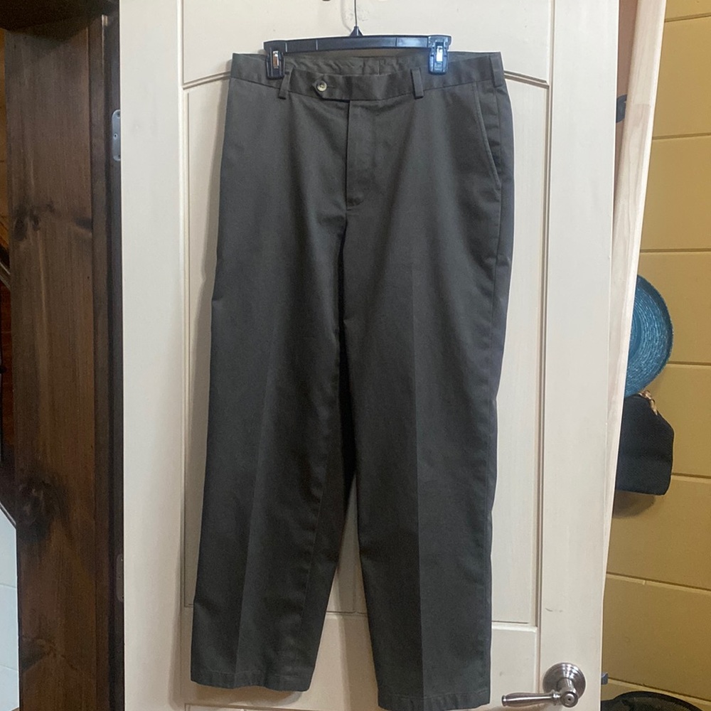 Jos A.Bank Traveler’s Collection Fit Tailored Fit 35W 29L